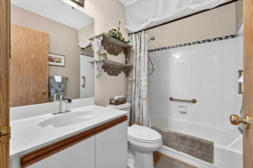 74 San Diego Manor Ne, Calgary, AB 