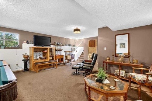 74 San Diego Manor Ne, Calgary, AB 