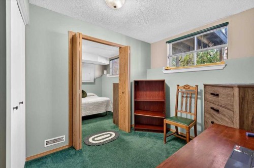 74 San Diego Manor Ne, Calgary, AB 