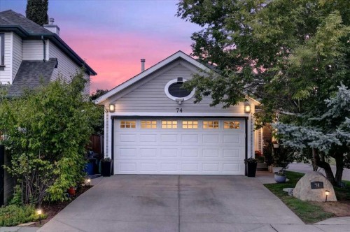 74 San Diego Manor Ne, Calgary, AB 