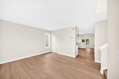 94 Arbour Wood Mews Nw, Calgary, AB - Indoor Photo Showing Other Room
