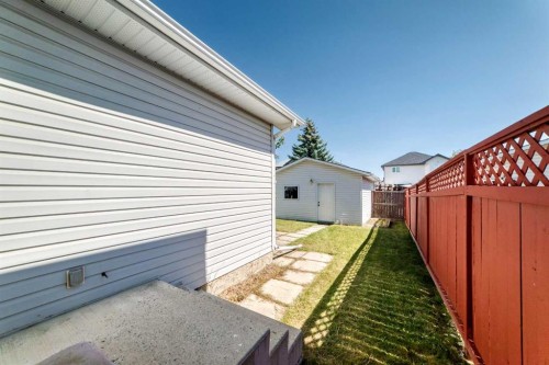 94 Arbour Wood Mews Nw, Calgary, AB - Outdoor With Exterior