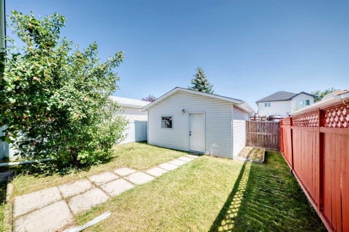 94 Arbour Wood Mews Nw, Calgary, AB - Outdoor