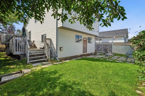 271 Erin Meadow Close Se, Calgary, AB - Outdoor