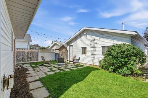 271 Erin Meadow Close Se, Calgary, AB - Outdoor With Exterior