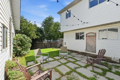 271 Erin Meadow Close Se, Calgary, AB - Outdoor With Exterior