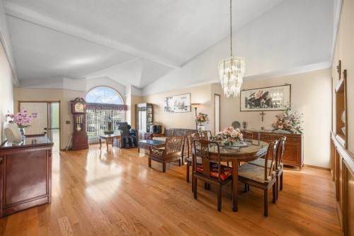 2203 Sirocco Drive Sw, Calgary, AB - Indoor Photo Showing Dining Room
