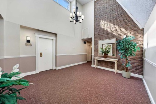 2410-202 Braeglen Close Sw, Calgary, AB -  Photo Showing Other Room