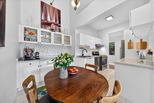2410-202 Braeglen Close Sw, Calgary, AB - Indoor