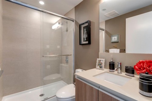 1509-1122 3 Street Se, Calgary, AB - Indoor Photo Showing Bathroom