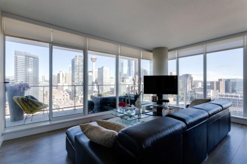 1509-1122 3 Street Se, Calgary, AB - Indoor Photo Showing Living Room