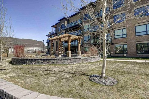 401-145 Burma Star Road Sw, Calgary, AB - Outdoor