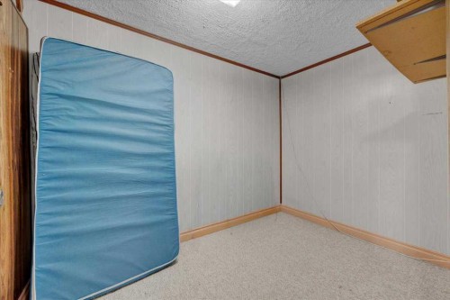 2025 40 Street Se, Calgary, AB - Indoor Photo Showing Other Room