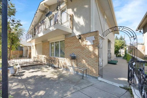 2025 40 Street Se, Calgary, AB - Outdoor With Balcony