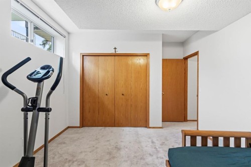 48 Headlands Close, Cochrane, AB - Indoor