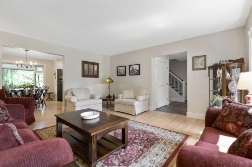 315 Woodpark Place Sw, Calgary, AB - Indoor Photo Showing Living Room