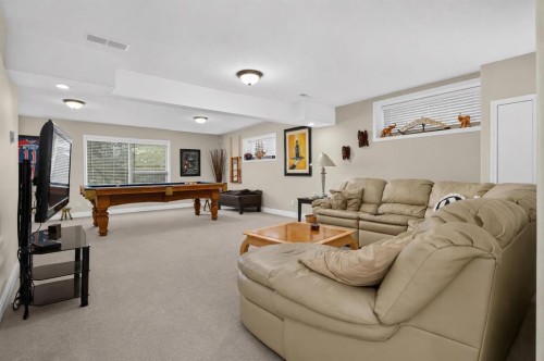 44 Strathlea Close Sw, Calgary, AB - Indoor