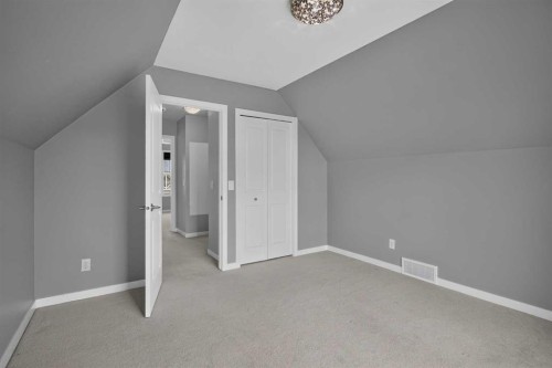 211 Skyview Point Road Ne, Calgary, AB - Indoor Photo Showing Other Room