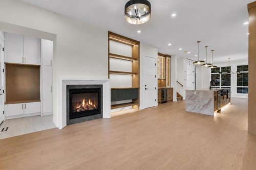 2328 54 Avenue Sw, Calgary, AB 