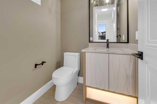 2328 54 Avenue Sw, Calgary, AB 