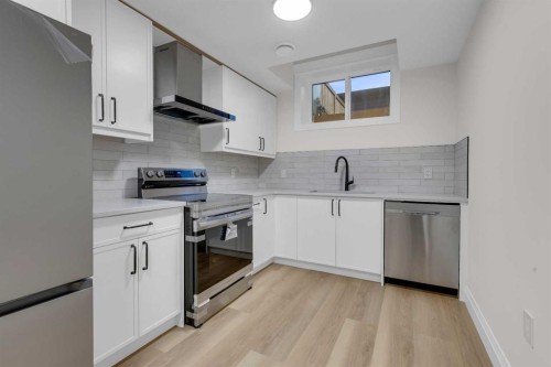 2328 54 Avenue Sw, Calgary, AB 