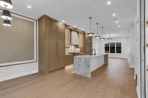 2328 54 Avenue Sw, Calgary, AB 