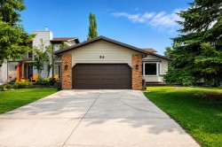 84 Deermoss Crescent SE Calgary, AB T2J 6P4