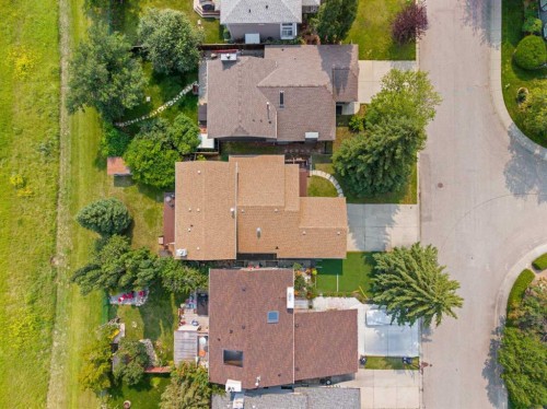 84 Deermoss Crescent Se, Calgary, AB - Outdoor