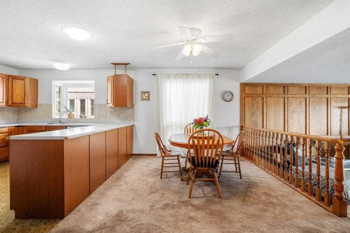 84 Deermoss Crescent Se, Calgary, AB - Indoor