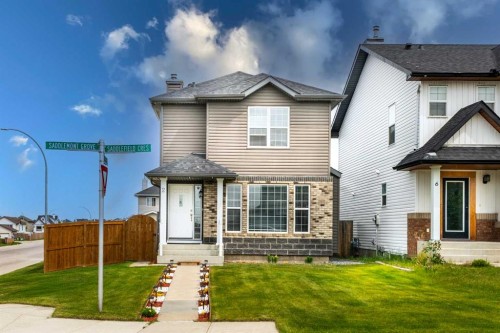 2 Saddlefield Crescent Ne, Calgary, AB - Outdoor