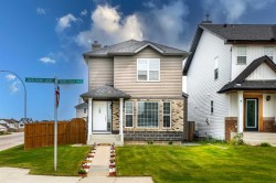 2 Saddlefield Crescent NECalgary, AB T3J 4Z6