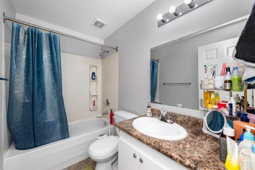 2 Saddlefield Crescent Ne, Calgary, AB - Indoor Photo Showing Bathroom