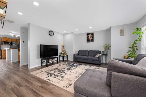 2 Saddlefield Crescent Ne, Calgary, AB - Indoor Photo Showing Living Room