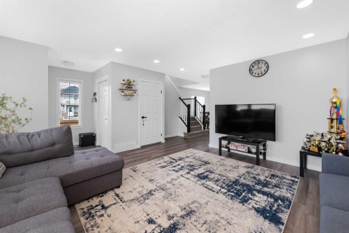 2 Saddlefield Crescent Ne, Calgary, AB - Indoor Photo Showing Living Room
