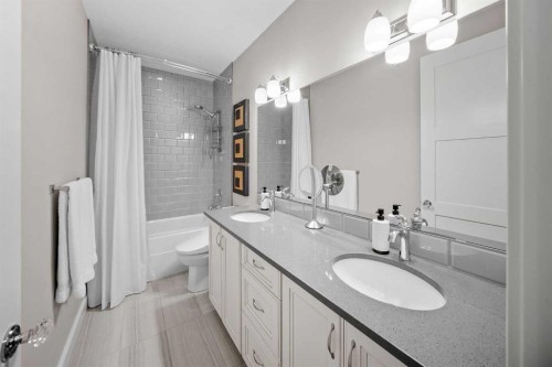 656 Quarry Way Se, Calgary, AB - Indoor Photo Showing Bathroom