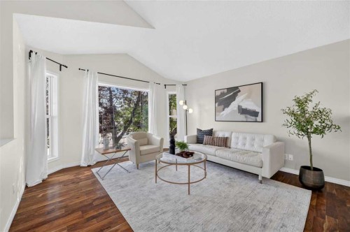 307 Covehaven View Ne, Calgary, AB - Indoor Photo Showing Living Room