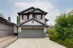 32 Valley Crest Gardens NW Calgary, AB T3B 5W8
