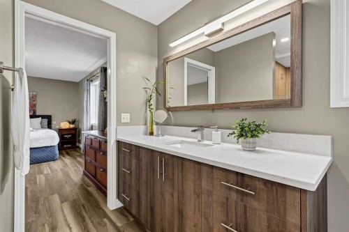 32 Valley Crest Gardens Nw, Calgary, AB 