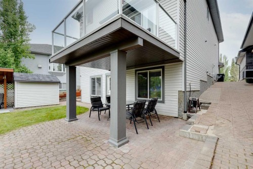 32 Valley Crest Gardens Nw, Calgary, AB 