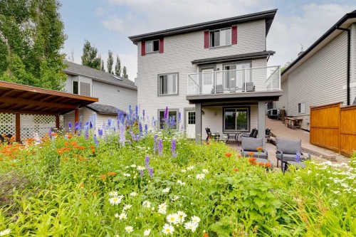32 Valley Crest Gardens Nw, Calgary, AB 
