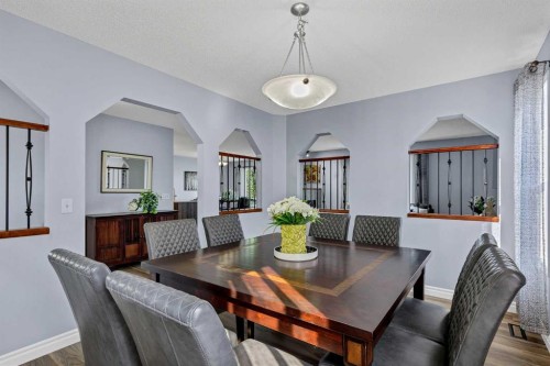 32 Valley Crest Gardens Nw, Calgary, AB 