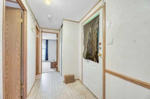 863 Brentwood Crescent, Strathmore, AB - Indoor Photo Showing Other Room