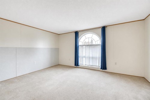 863 Brentwood Crescent, Strathmore, AB - Indoor Photo Showing Other Room