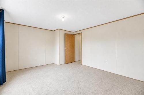 863 Brentwood Crescent, Strathmore, AB - Indoor Photo Showing Other Room