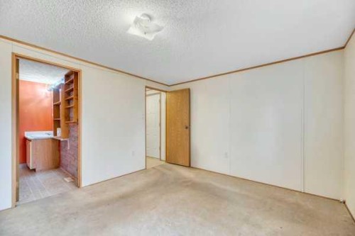 863 Brentwood Crescent, Strathmore, AB - Indoor Photo Showing Other Room