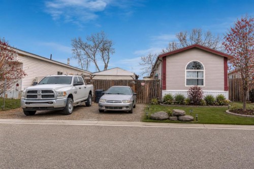 863 Brentwood Crescent, Strathmore, AB - Outdoor