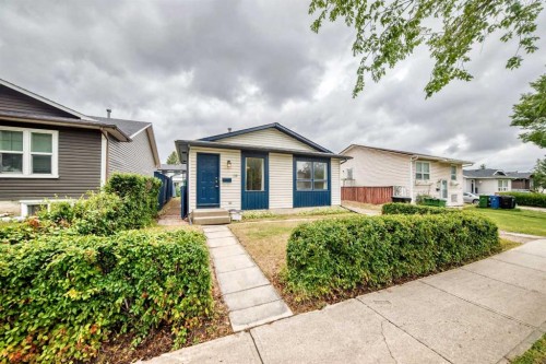 19 Falshire Drive Ne, Calgary, AB - Outdoor