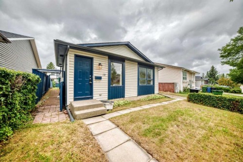 19 Falshire Drive Ne, Calgary, AB - Outdoor