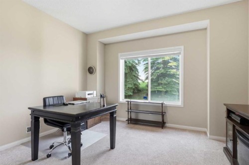 120 Sierra Morena Landing Sw, Calgary, AB - Indoor