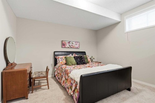 120 Sierra Morena Landing Sw, Calgary, AB - Indoor Photo Showing Bedroom